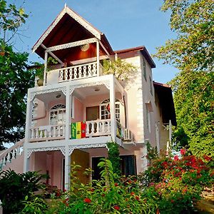 Firefly Beach Cottages